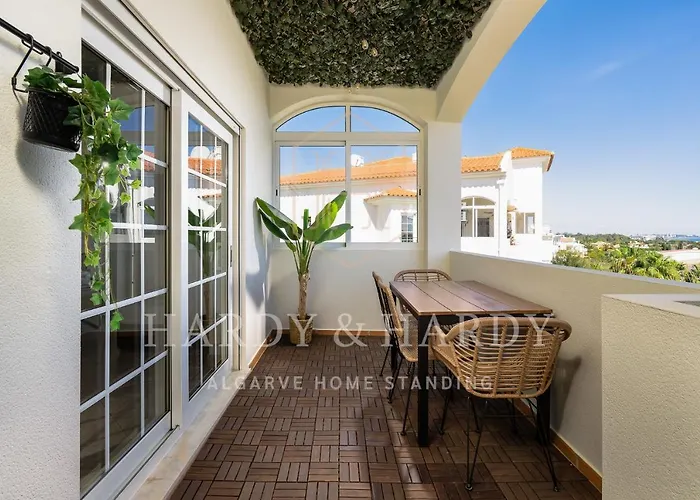H&h - Rare Amazing With Panoramic Sea Views Near To Meia & Center Lagos