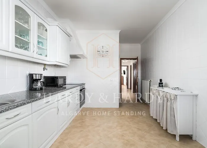 Appartement H&h - Rare Amazing With Panoramic Sea Views Near To Meia & Center